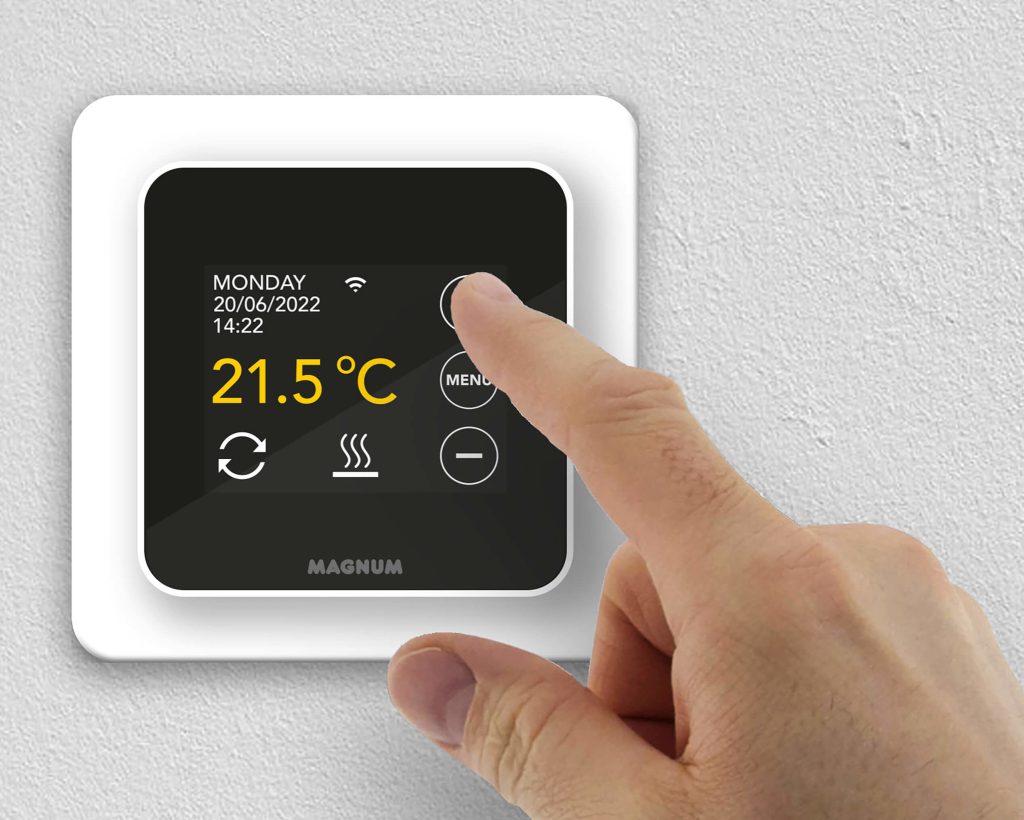 U wilt een vloerverwarmingssysteem installeren met een thermostaat. Maar hoe werkt een vloerverwarming thermostaat? Dat leggen we uit.